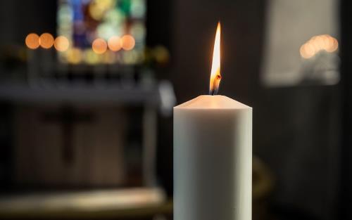 Ljus i kyrka