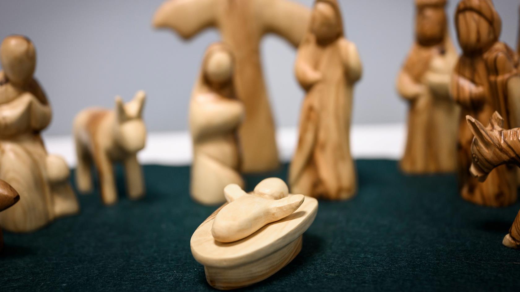 Träfigurer från Jesus födelse.
