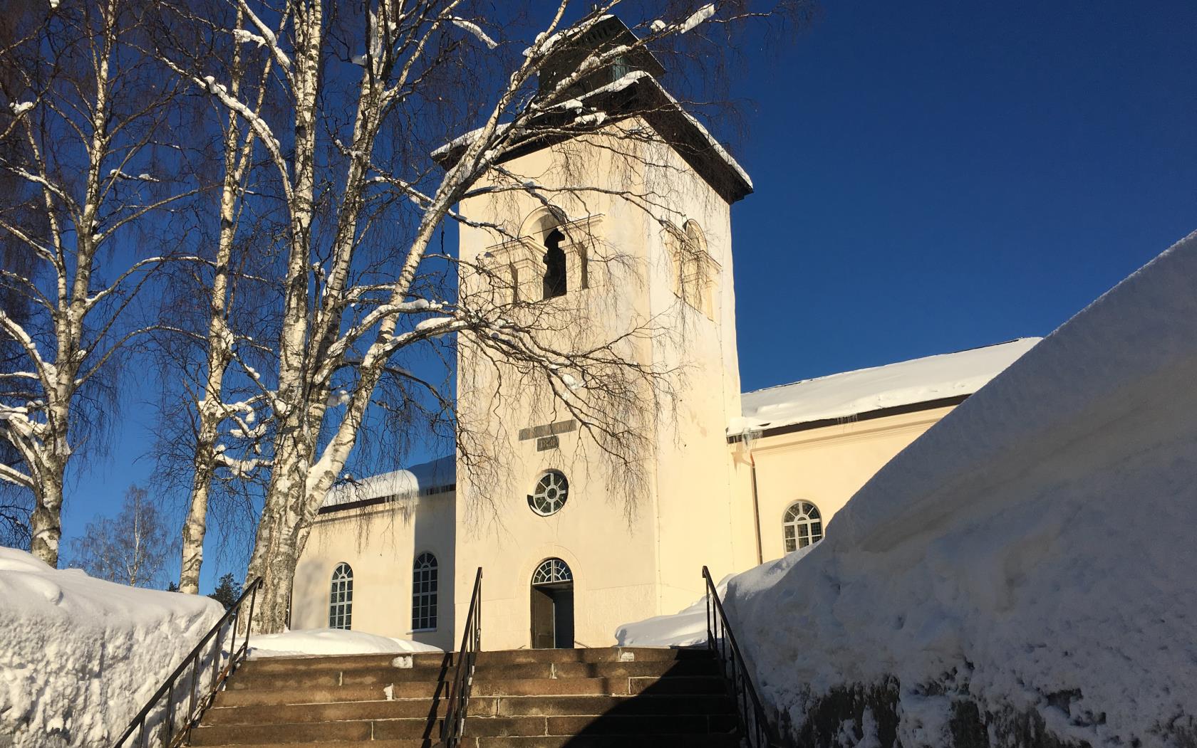 Vintervy av Överluleå kyrka.