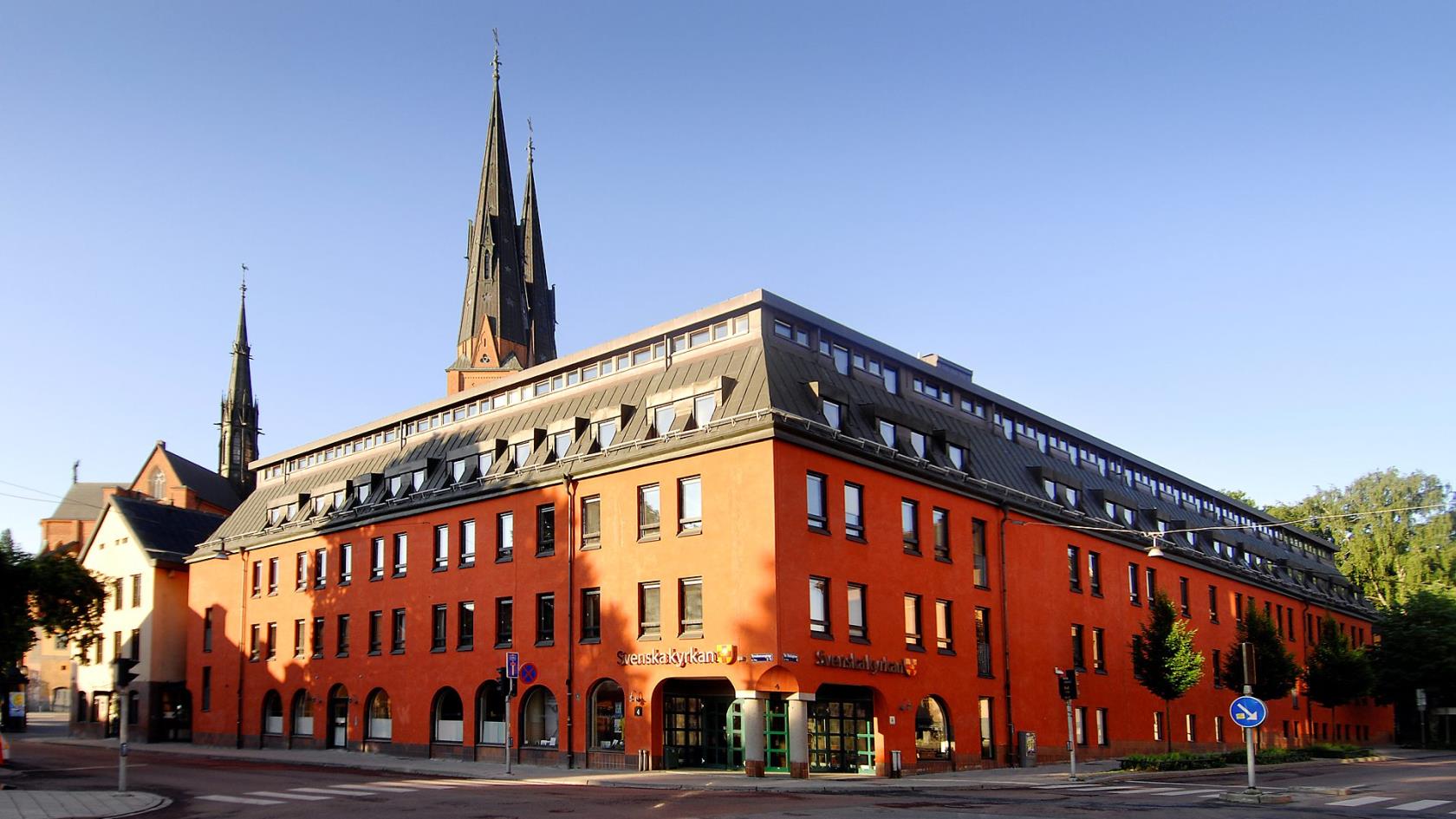 Kyrkokansliets byggnad, Kyrkans hus, i Uppsala.