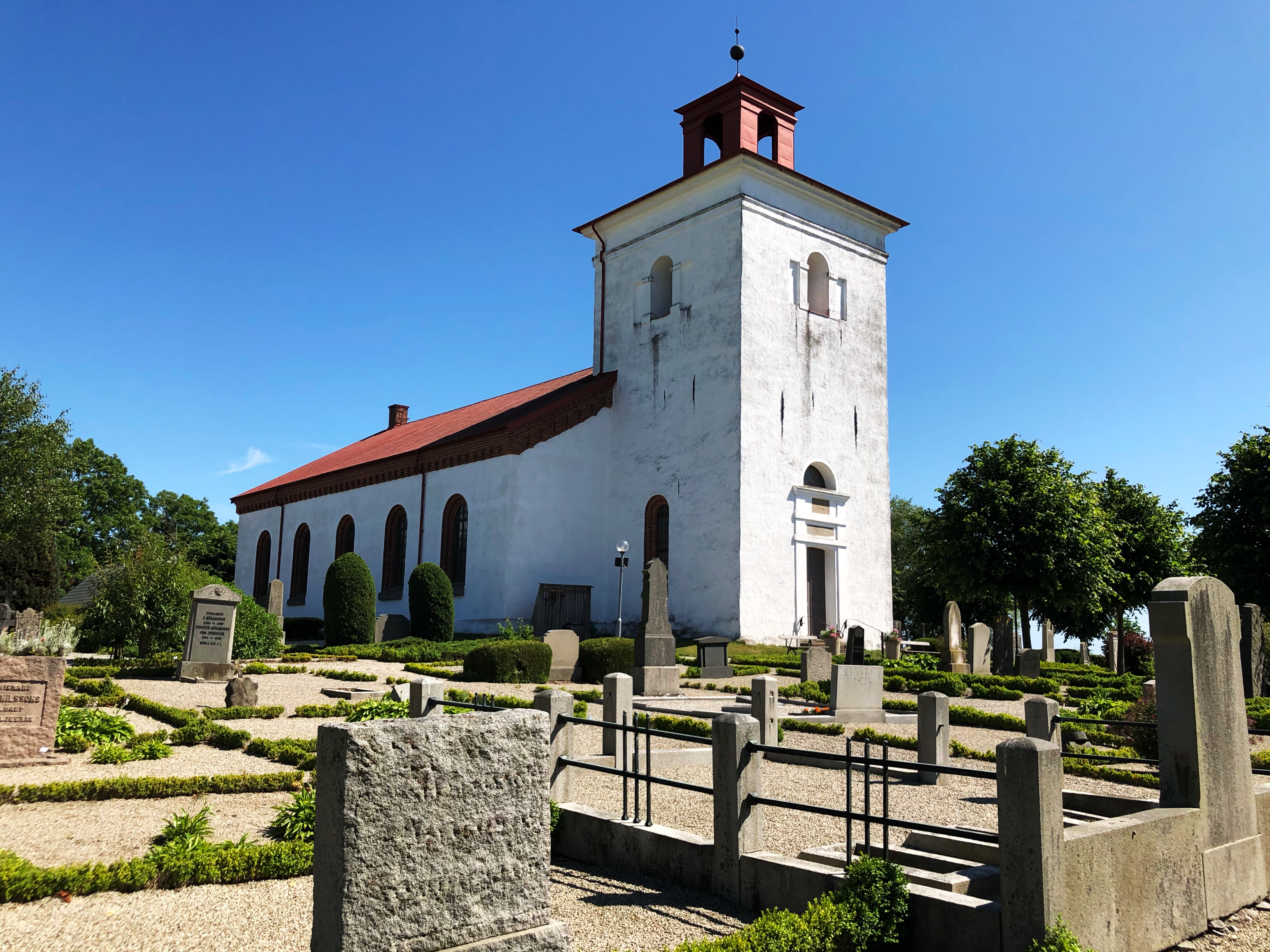 Lilla Slågarps kyrka, juni 2020