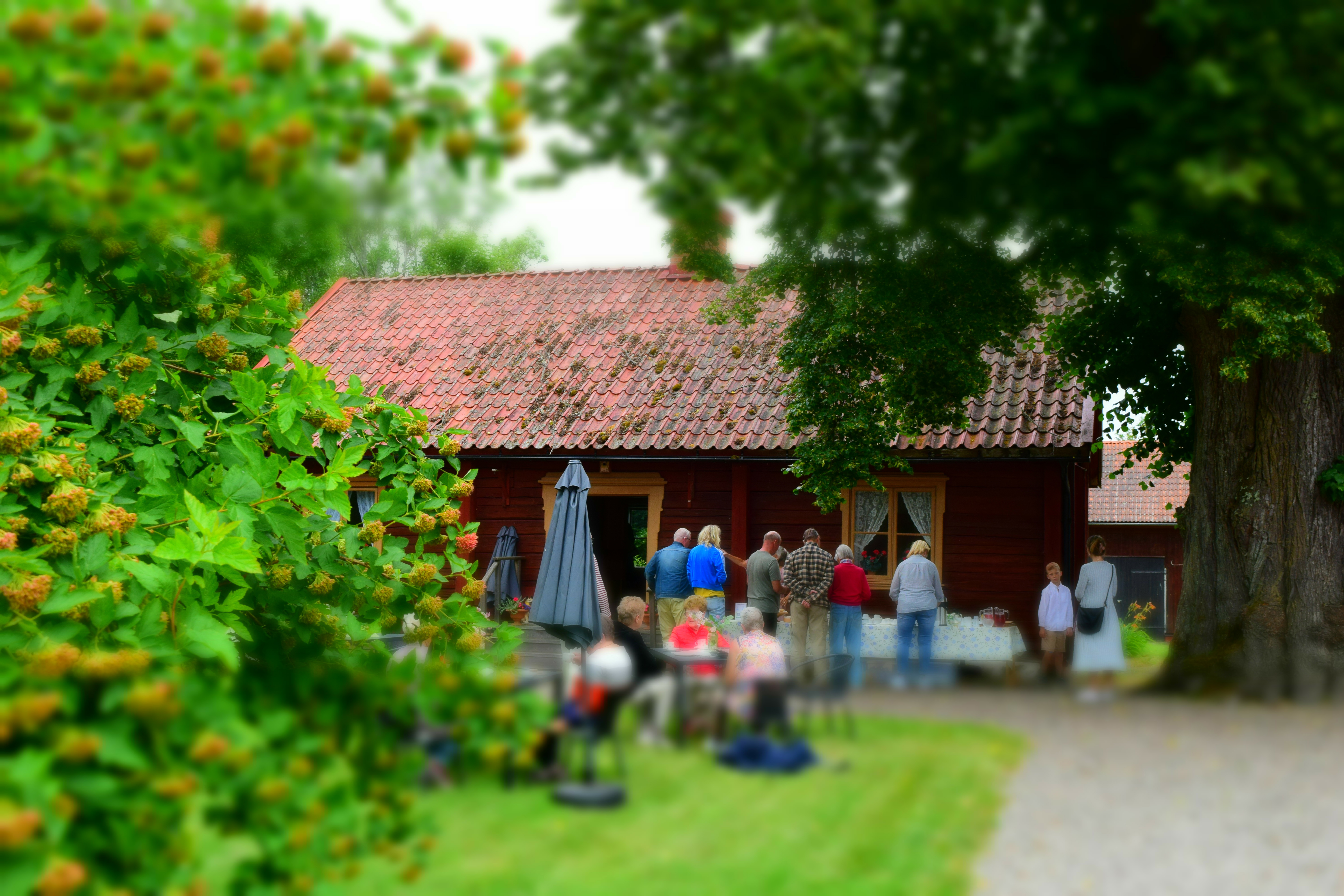 Sommarcafé vid gamla prästgården i Hedesunda