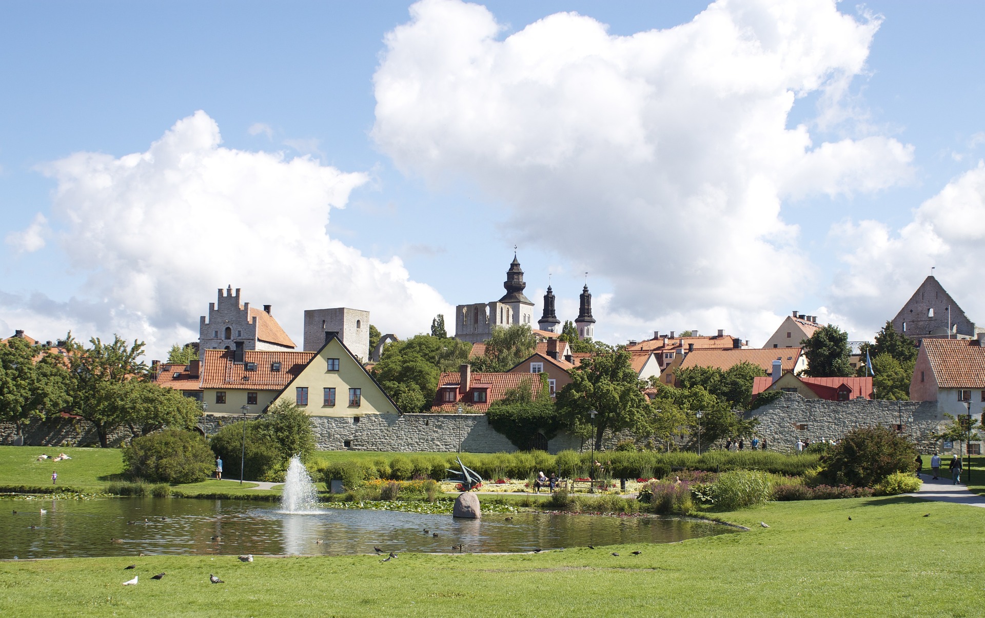 En bild över Visby.