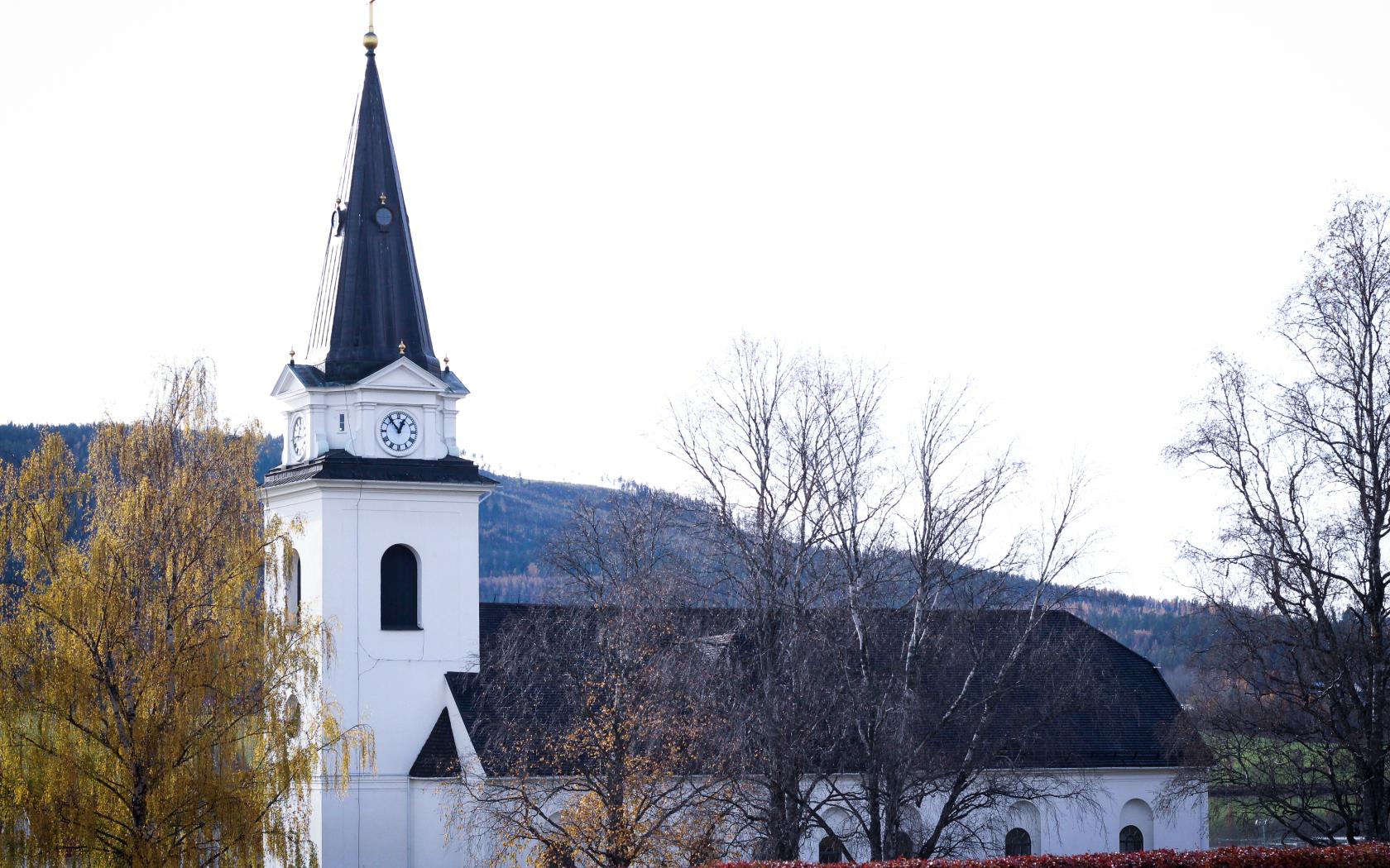 Vit stenkyrka