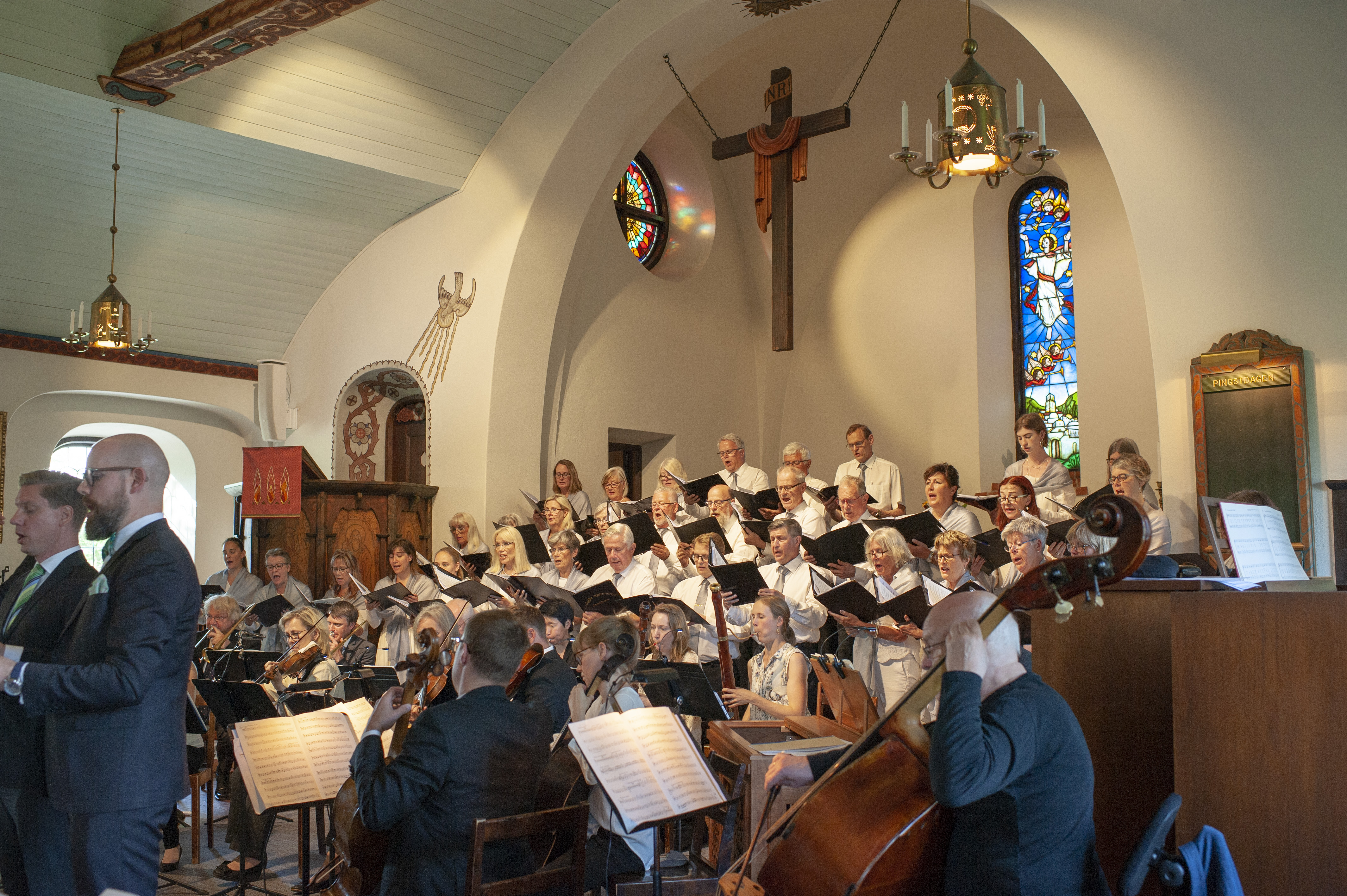 Enskede kammarkör sjunger i Enskede kyrka