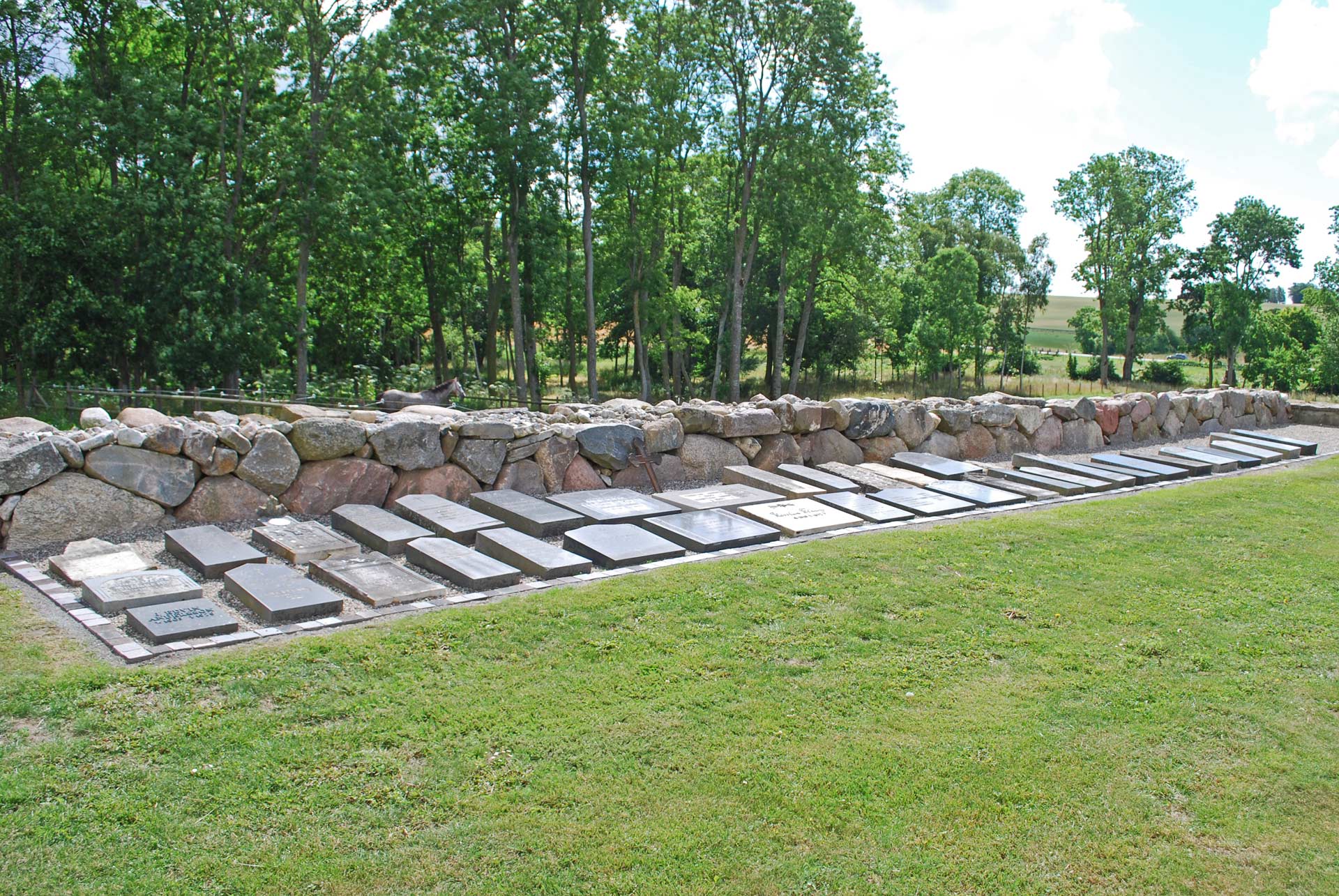 Lapidarium, en samling av äldre bevarade gravstenar