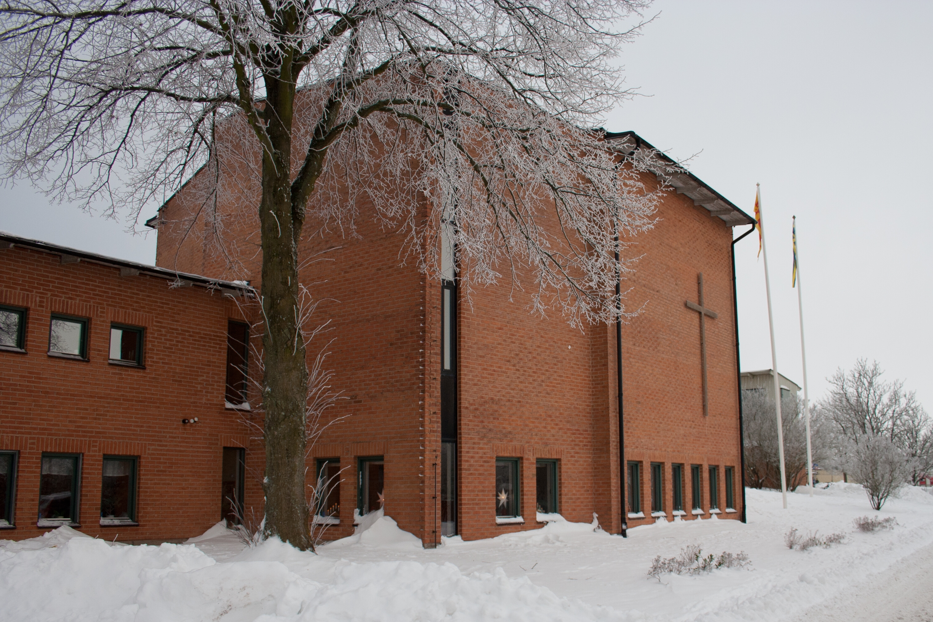 Kyrka i snö