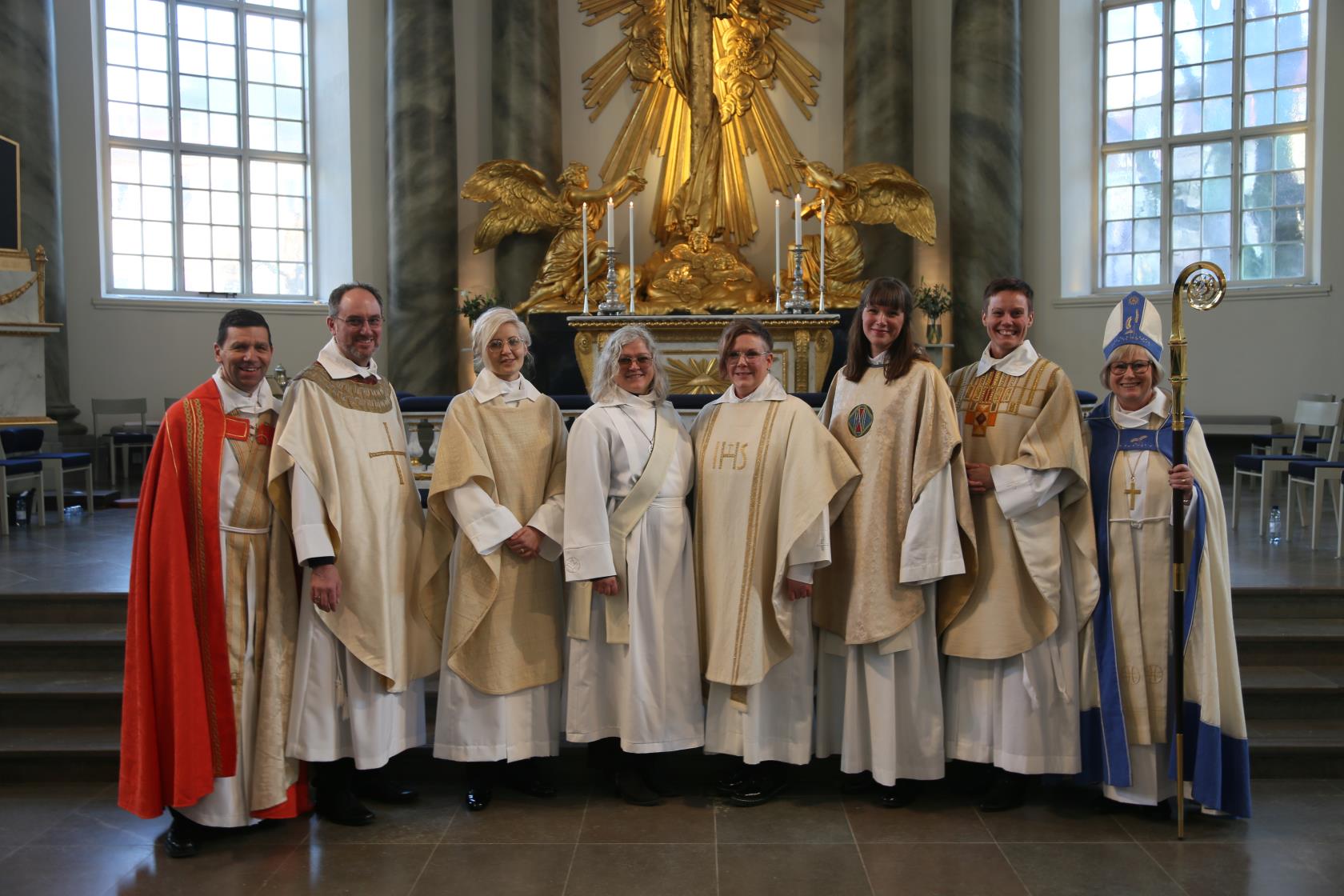 Präst- och diakonvigning av Eva Prissberg, Hannah Bartonek Åhman, Frida Brännström Olsson, Charlotta Hildesjö Andersson och Ninnie Alstersjö, samt mottagande av Gunnar Held, präst i EKD.