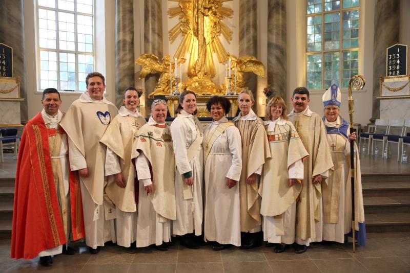 Domprost Stefan Hiller, Johan Törnblom, Henrik Sjöblom, Camilla Karlsson, Sofia Häggmyr, Princesse Blanche Terlegård, Kristina Hennel Lee, Marie-Clarie Eriksson, Samuel Björling och biskop Susanne Rappmann.