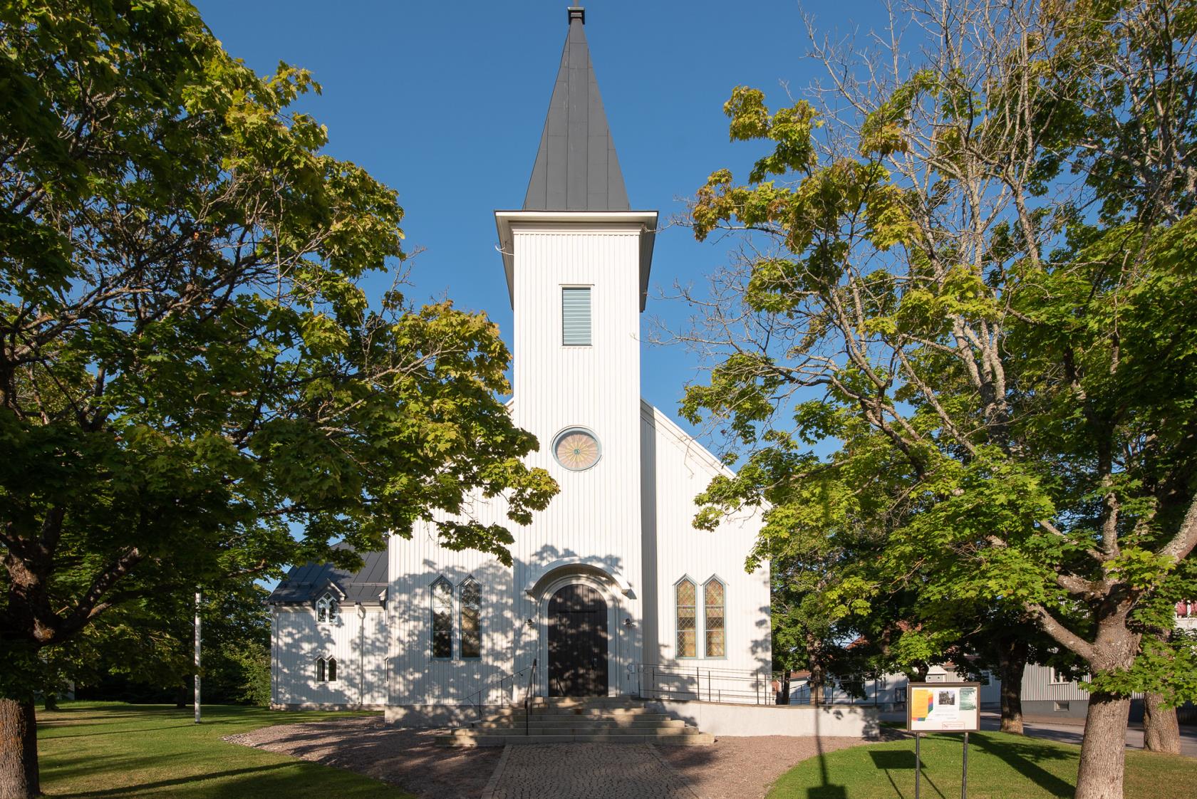 Strömsbro kyrka