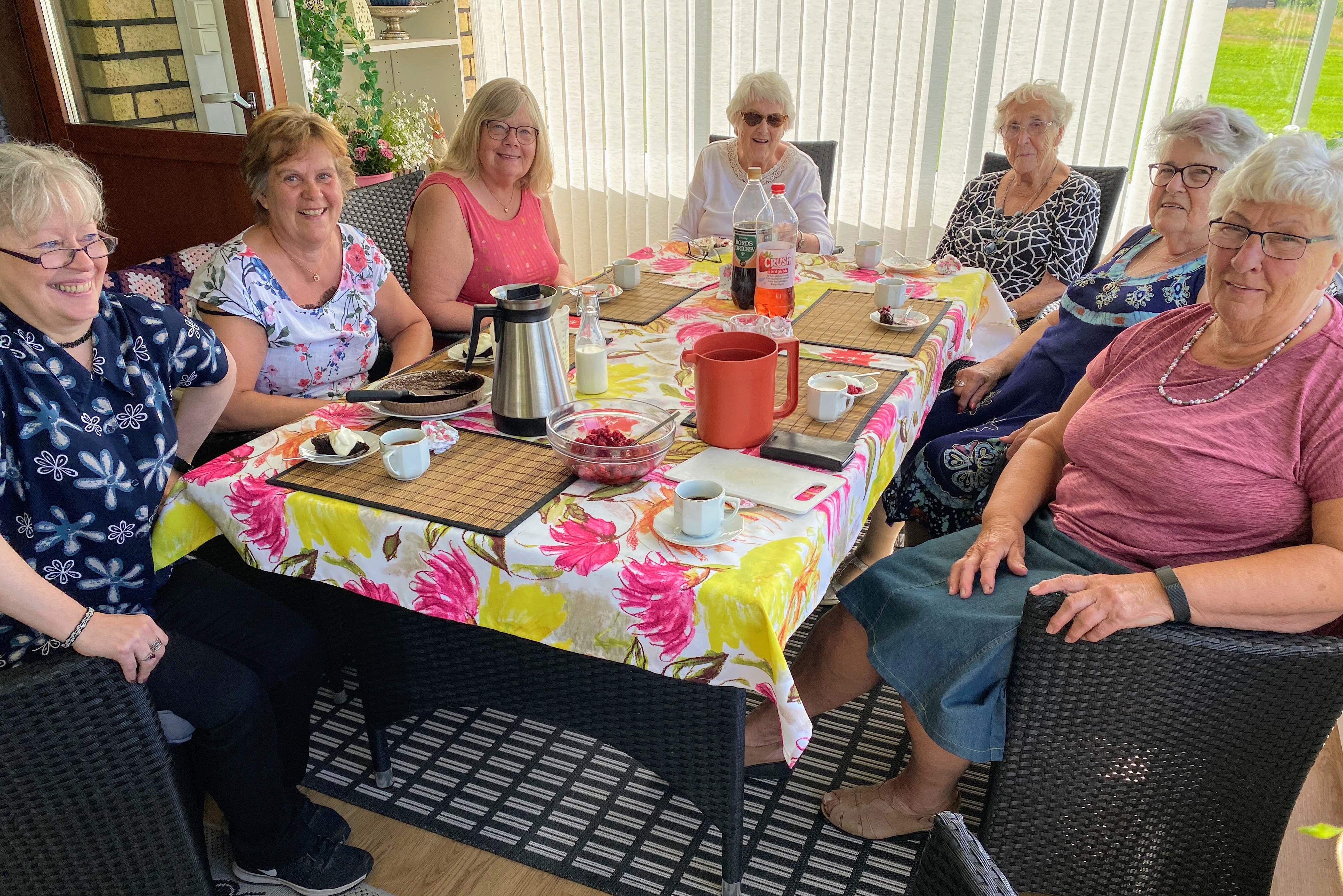 Pärlflickorna, från vänster, Åsa Nordberg, Ulla Hjelm, Barbro Lundström, Maud Eriksson, Iva Johansson, Yvonne Gabara och Berit Lindström.