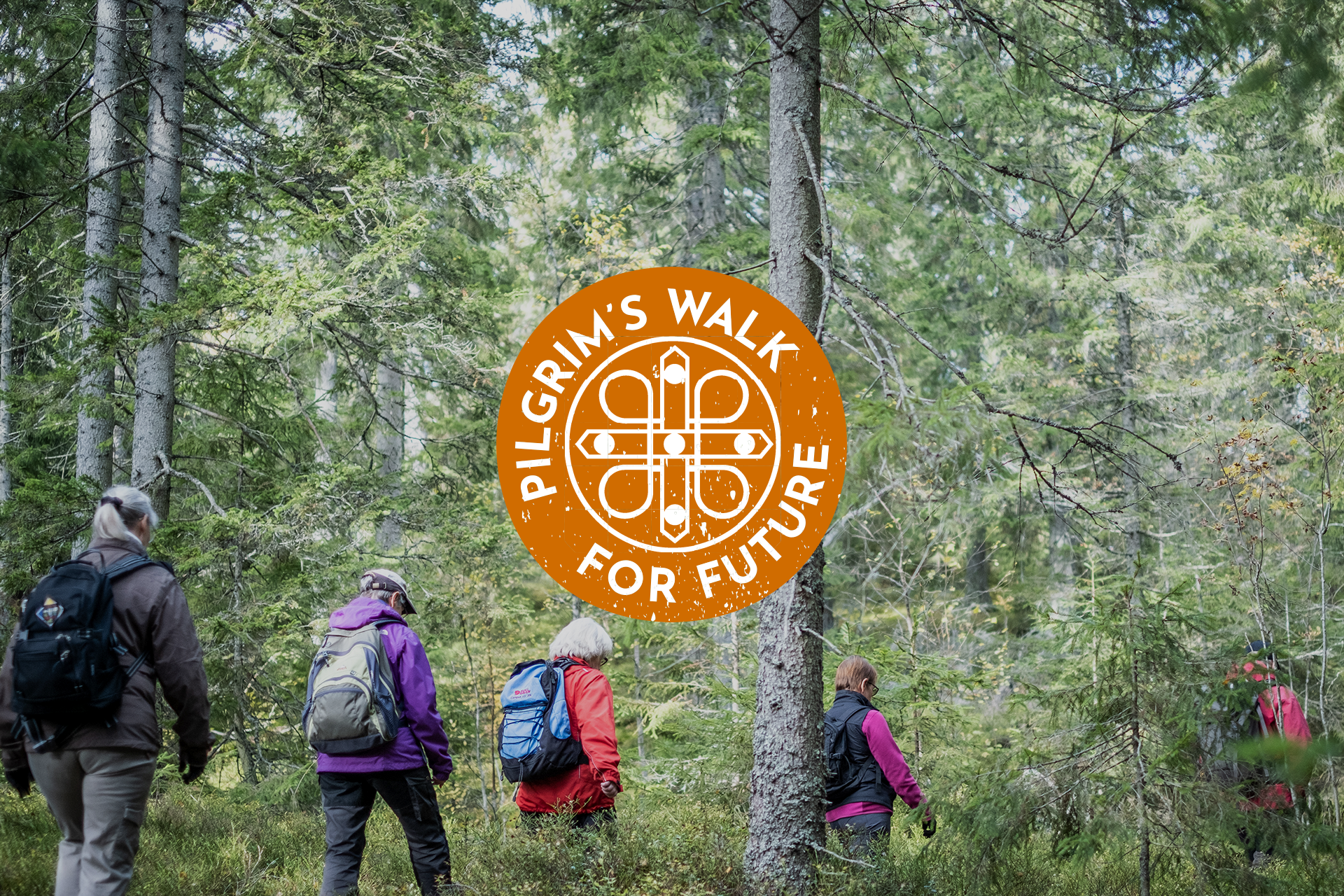 Bild på personer som går i skogen med ryggsäckar samt logotypen för Pilgrim's Walk for Future