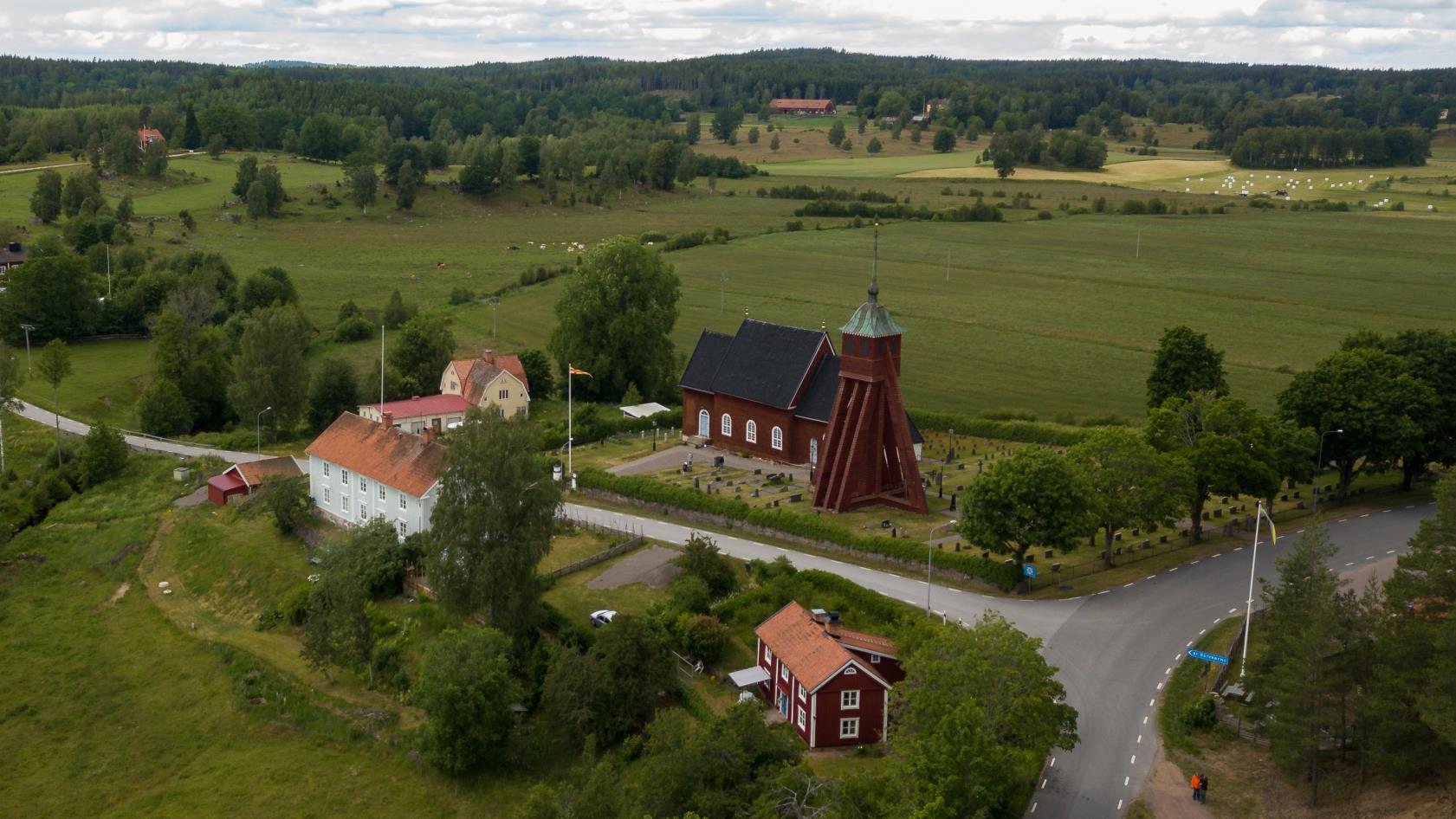 Tidersrums kyrka juni 2024