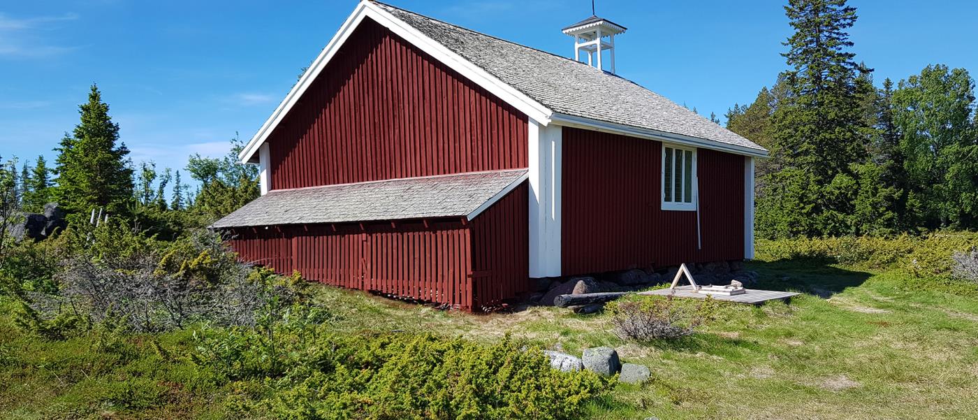 Nymålat Småskärs kapell