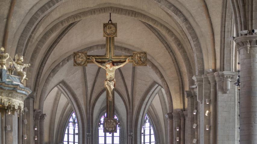 Kyrkan tar in max 1500 personer.