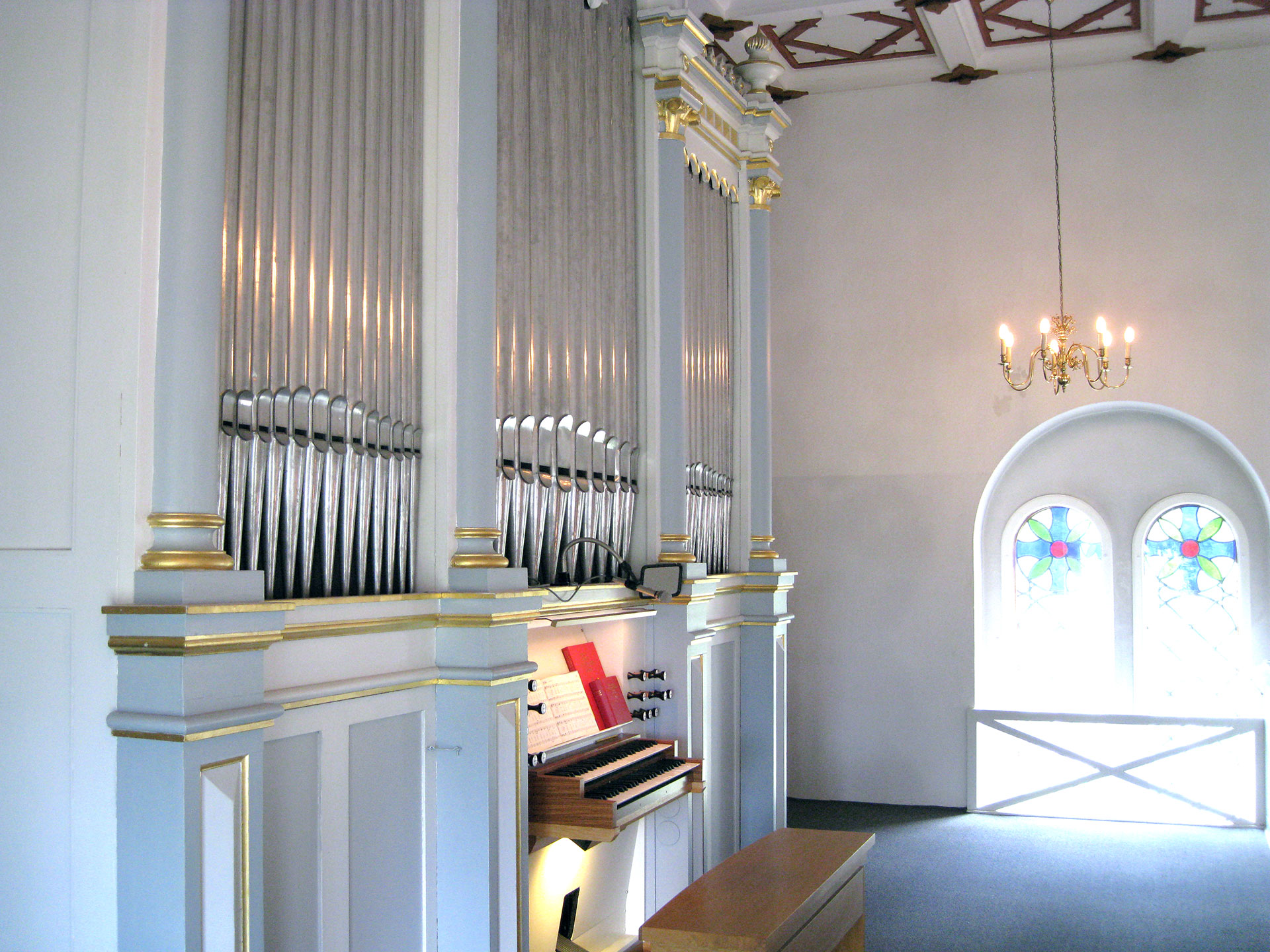 Lövestads kyrka inventarier