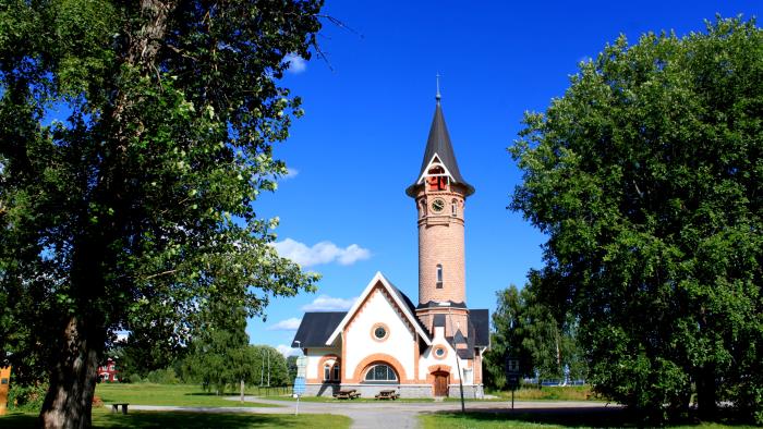 Vivstavarvs kapell fotad under sommaren.