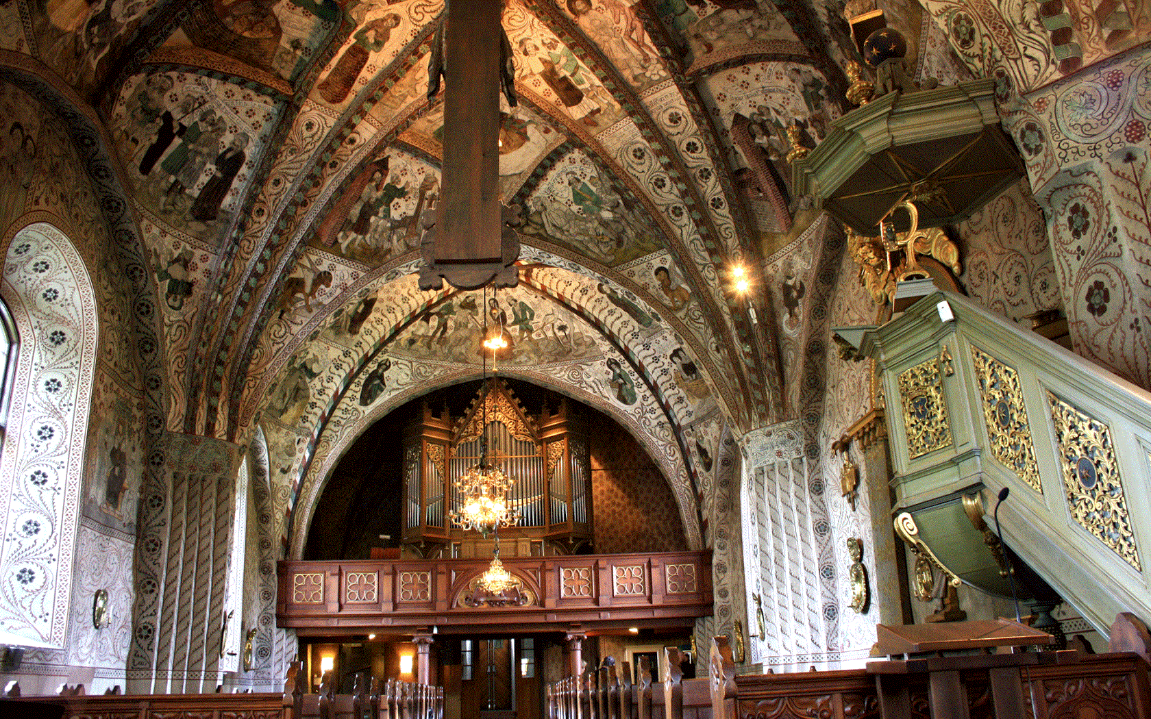 Interiör Odensala kyrka