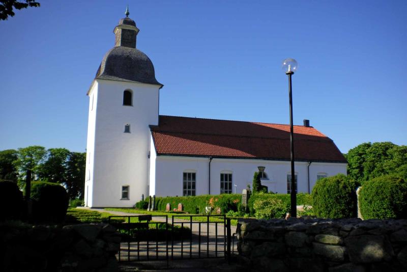 Mjällby kyrka