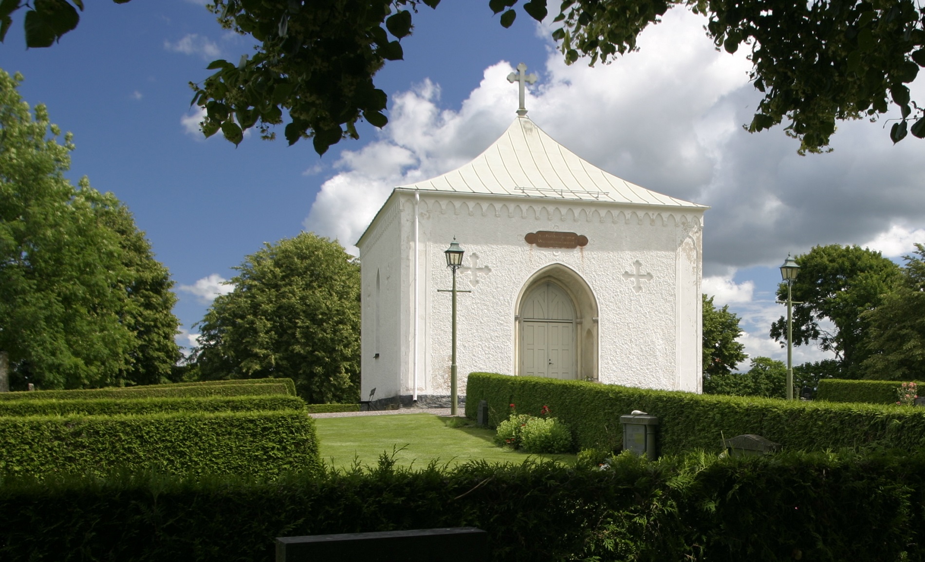 Kapellet är koret av en kyrka som byggdes på 1100-talet.