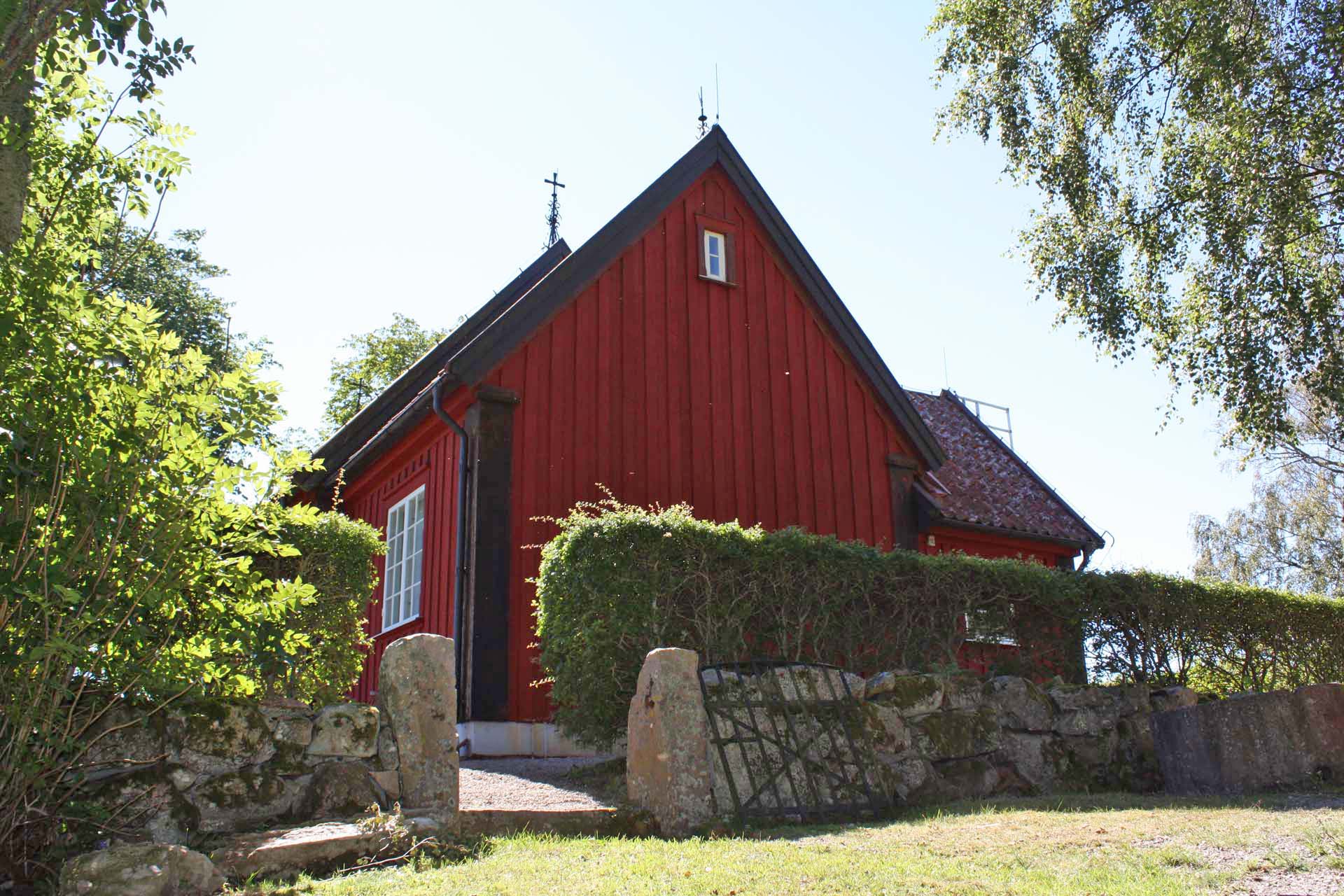 Slädene kyrka i Levene församling