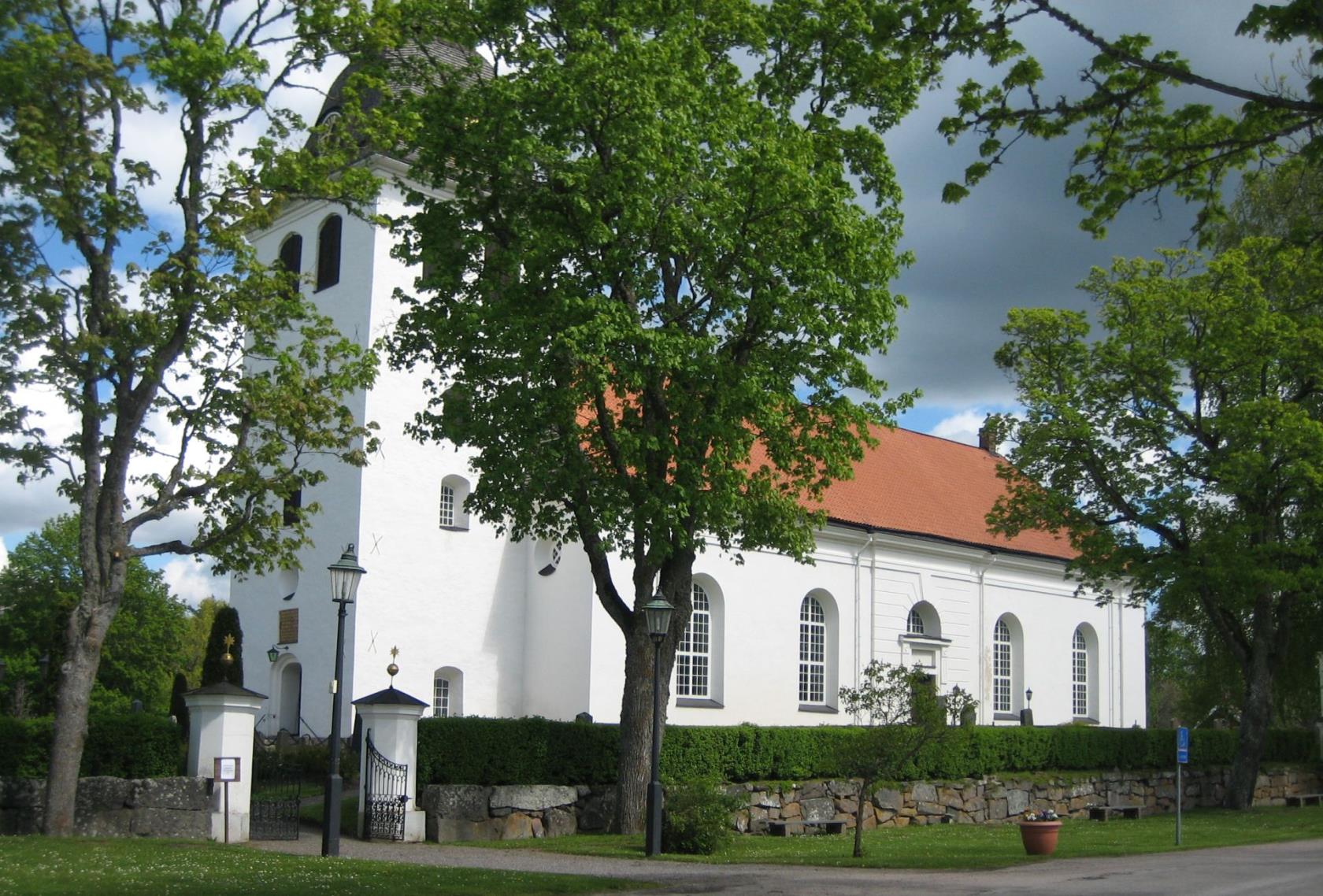 Vårdnäs kyrka