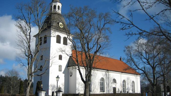 Vårdnäs kyrka