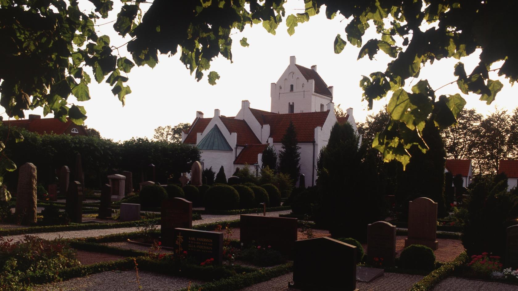 Vallkärra kyrkogård