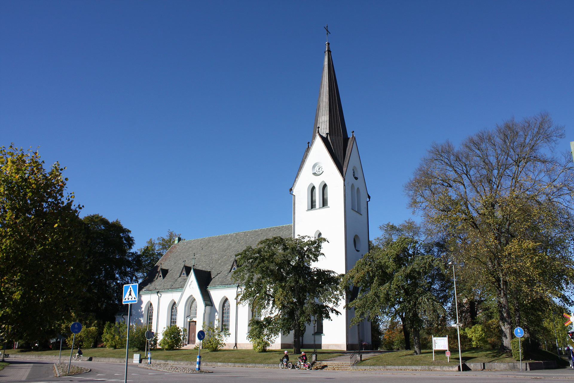 Vara kyrka i Vara församling