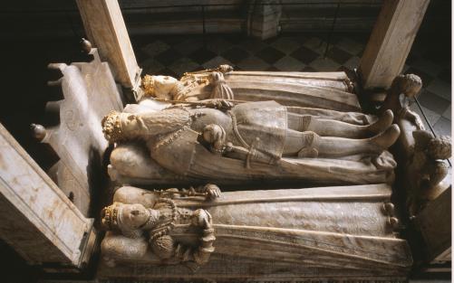 Gustav Vasas gravkor är längst fram i domkyrkan.