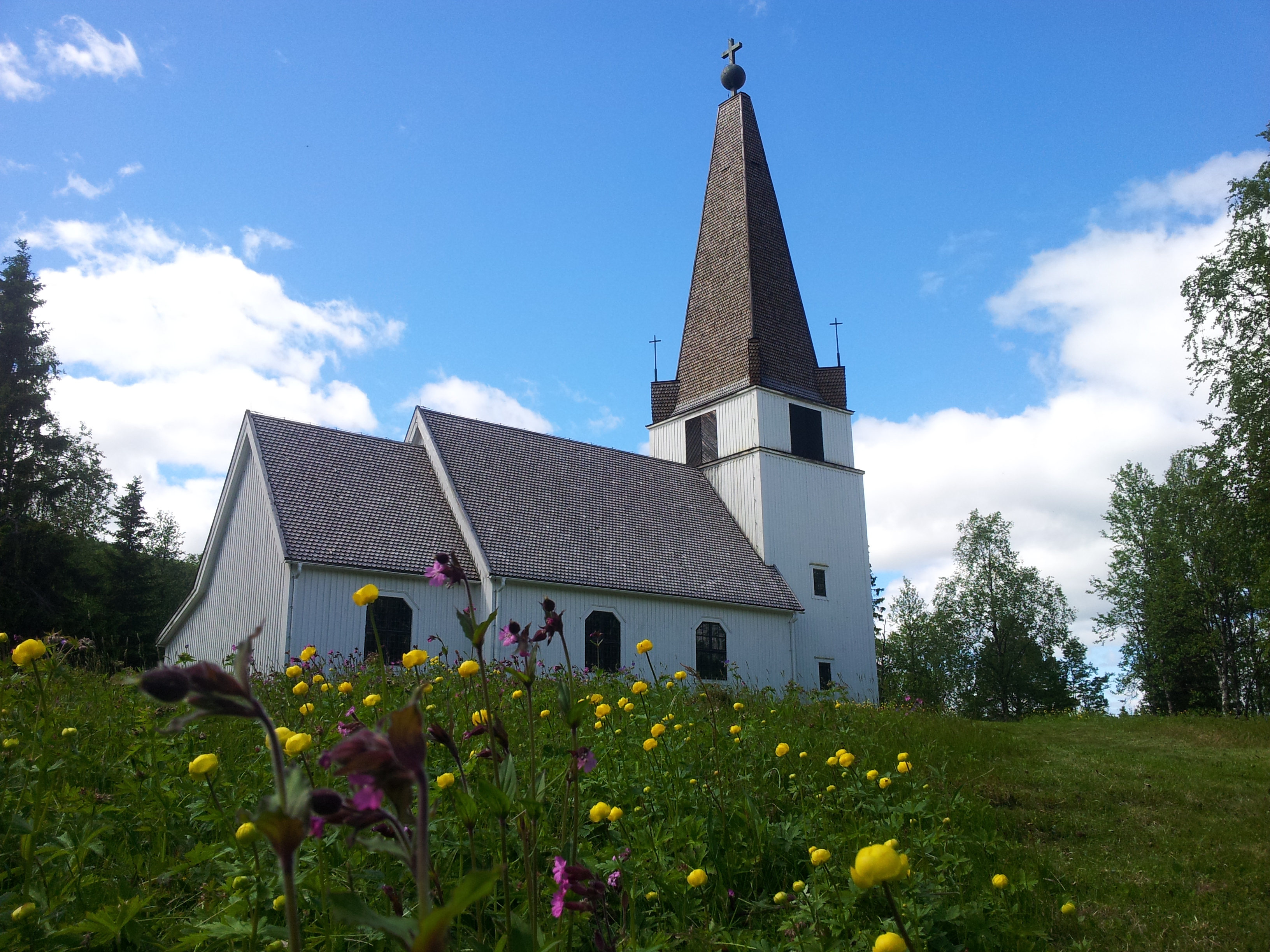 Viktoriakyrkan på sommaren