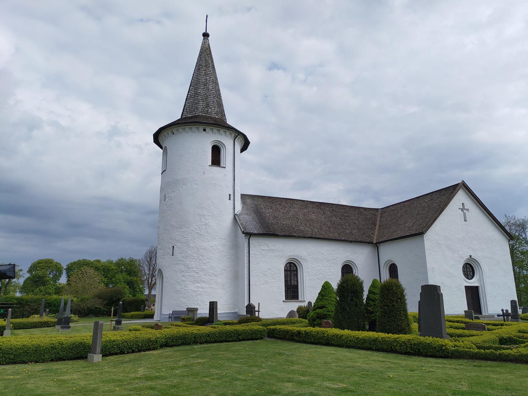 Kyrkan är nykalkad