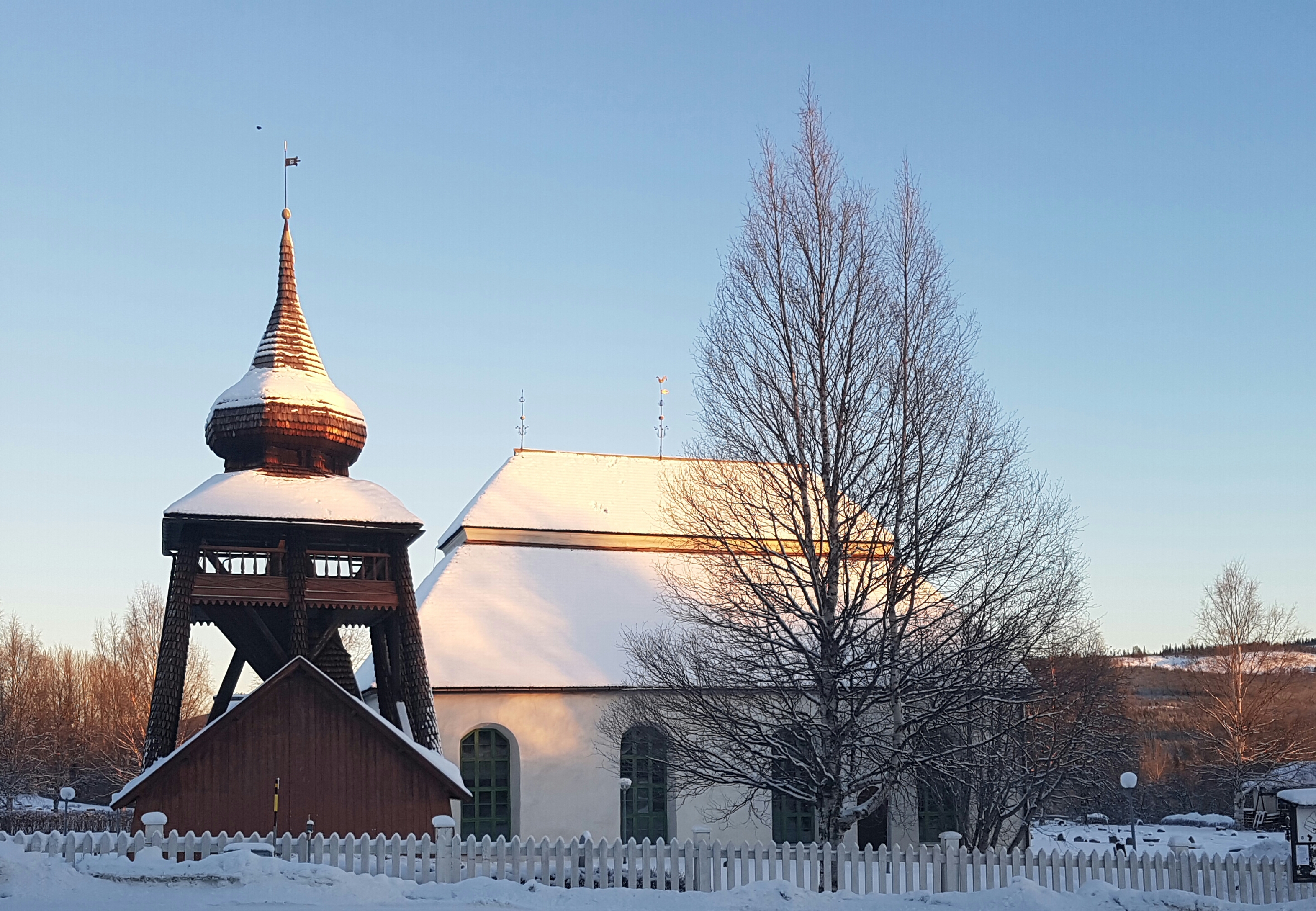 Hede kyrka vinter