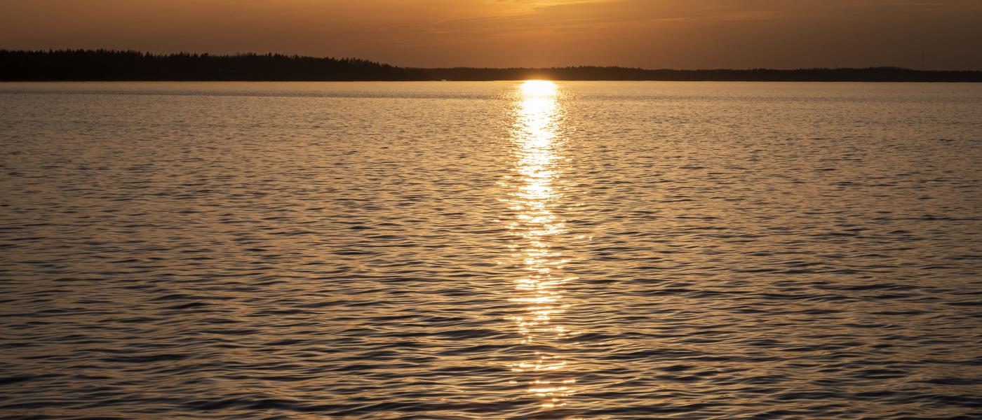 Solnedgång i skärgården.