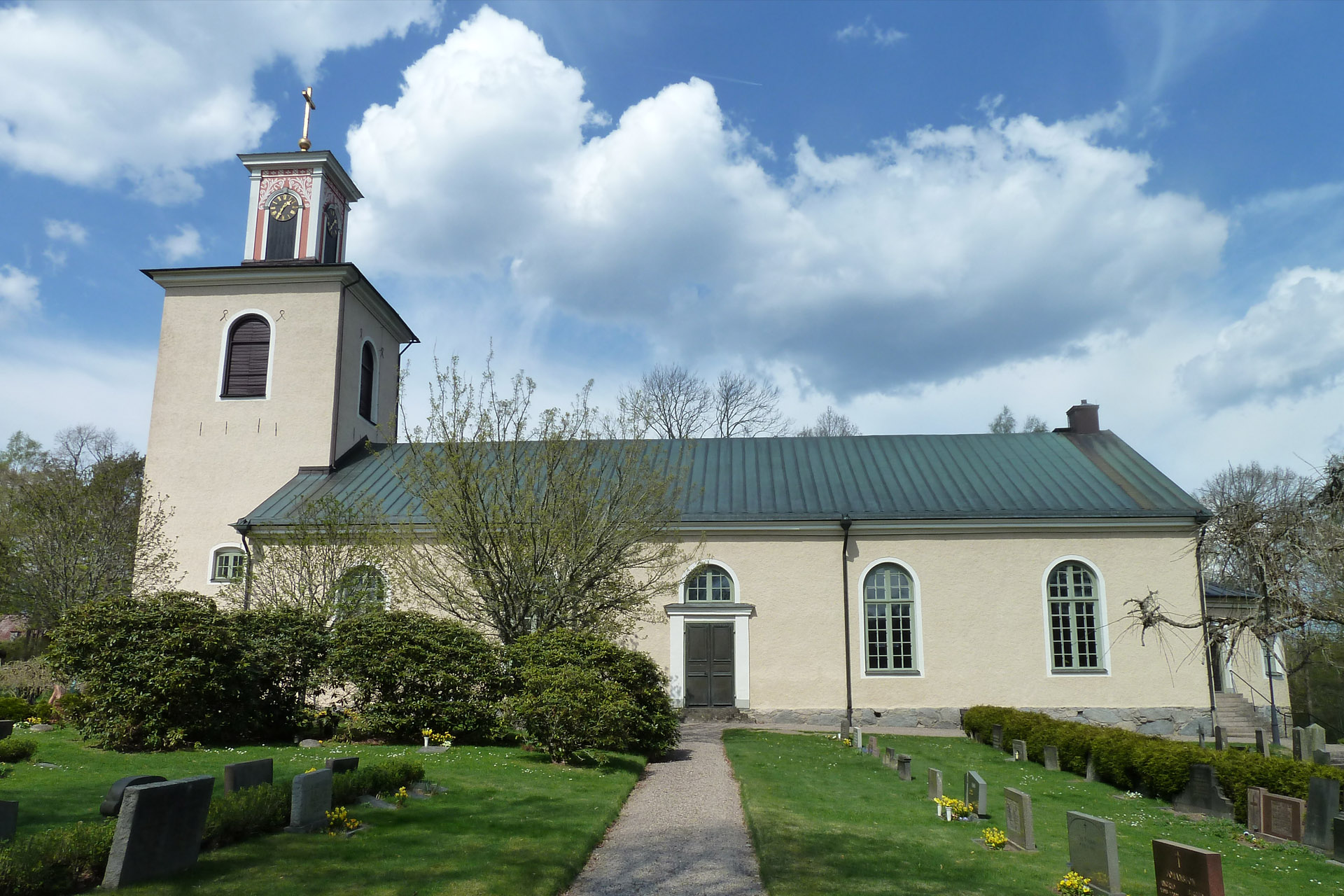 Ljuder kyrka