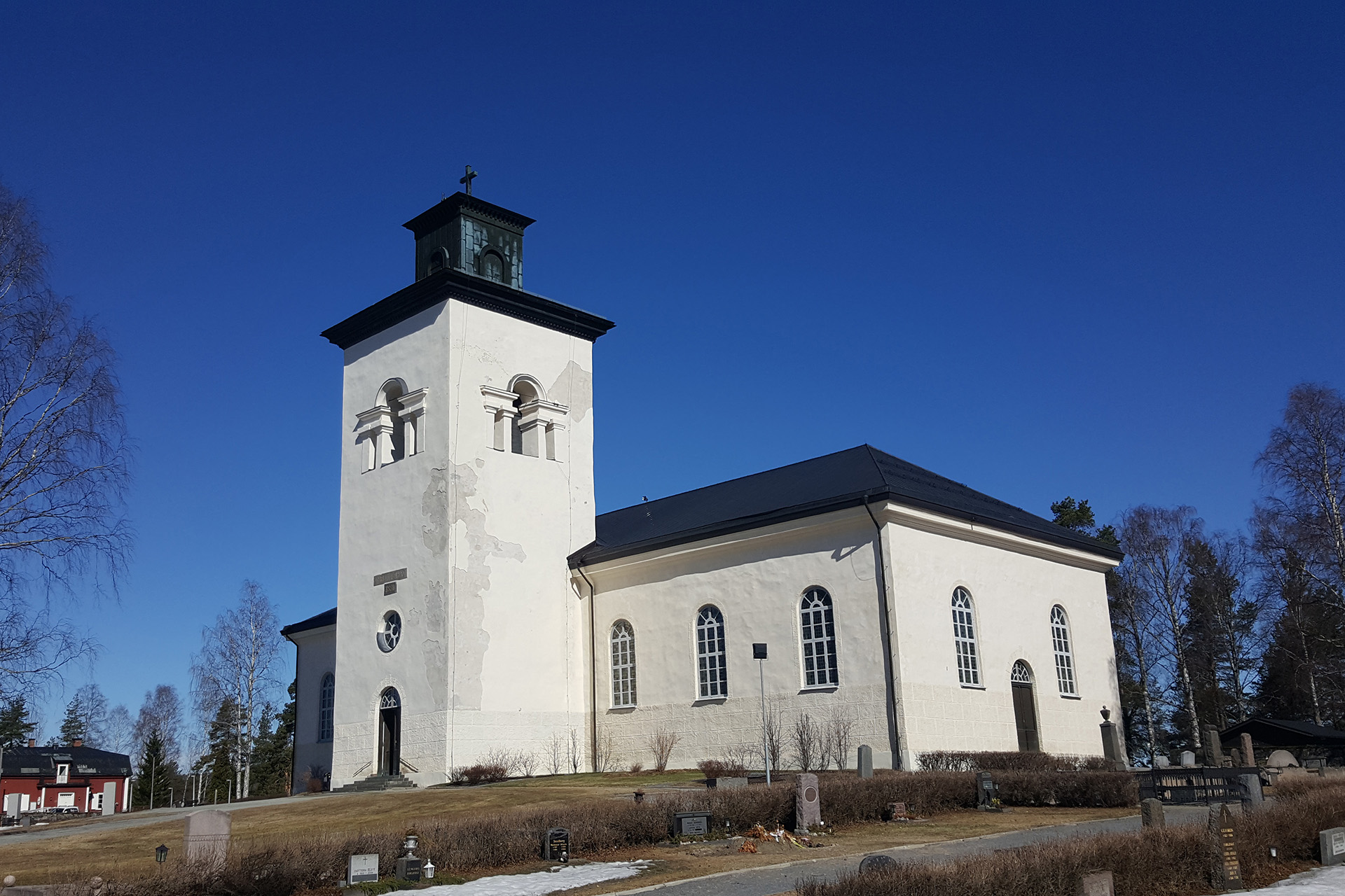 Överluleå kyrka före renoveringen våren 2017.