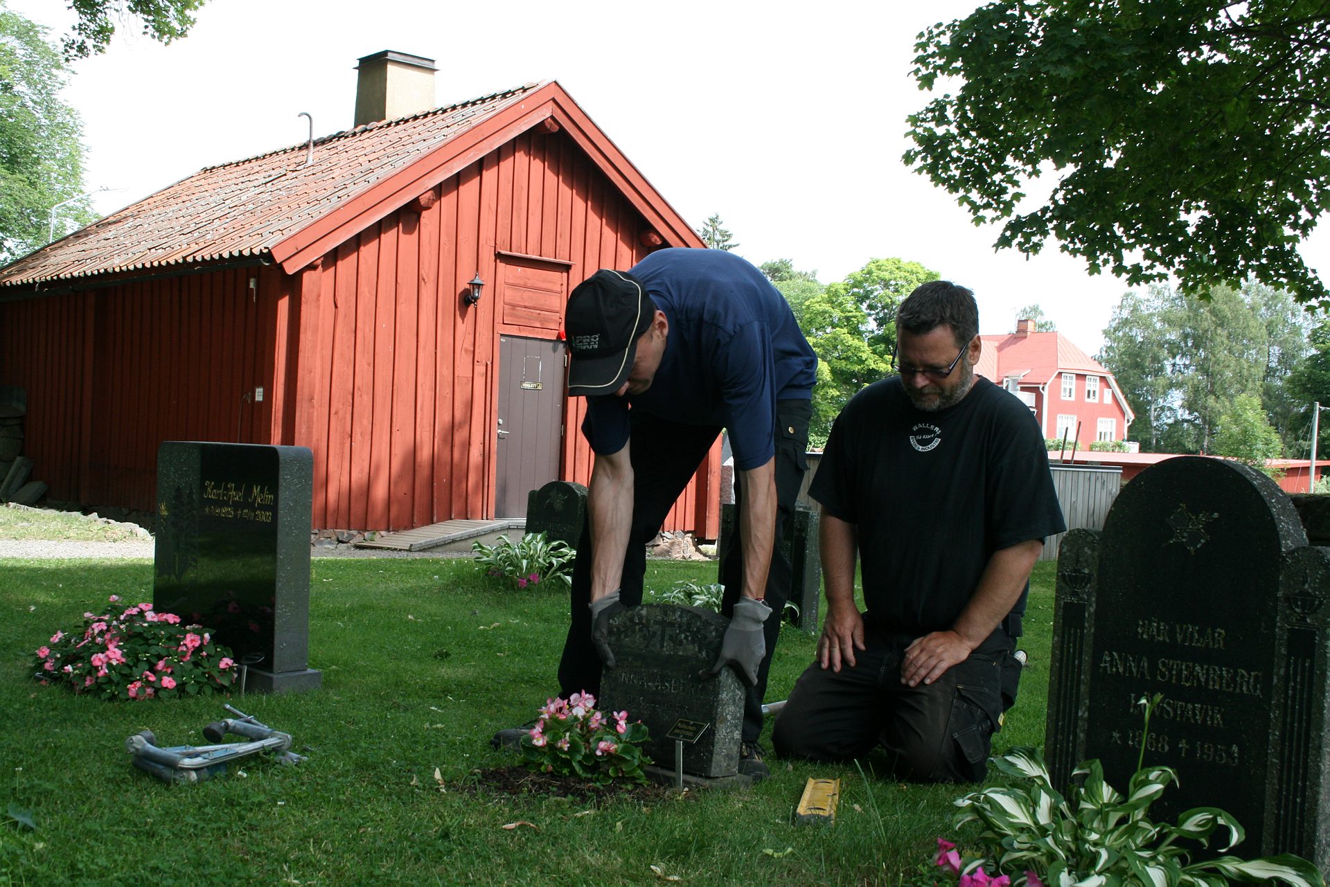 kyrkvaktmästare på kyrkogården