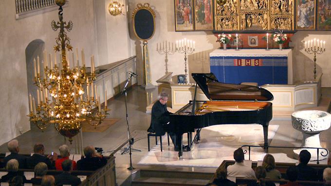 Flygeln i Västerlövsta kyrka.